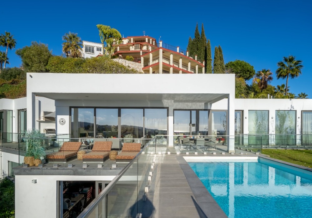 Buying property in Spain: design features and payment methods
